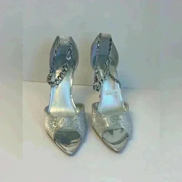 GUESS JADIEL EMBELLISHED ANKLE STRAP DRESS SANDALS SIZE 9 - Picture 3 of 6